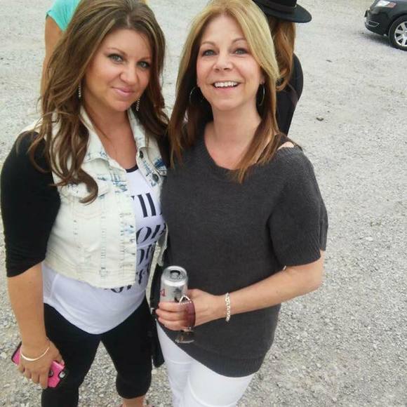 Meet your Posher, Stephanie - Picture 1 of 1